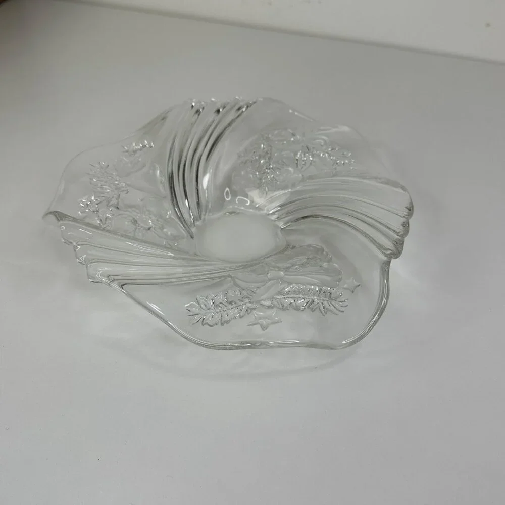 Vintage Mikasa Etched Glass Christmas Medley Bowl Candy Dish With Holiday Design
